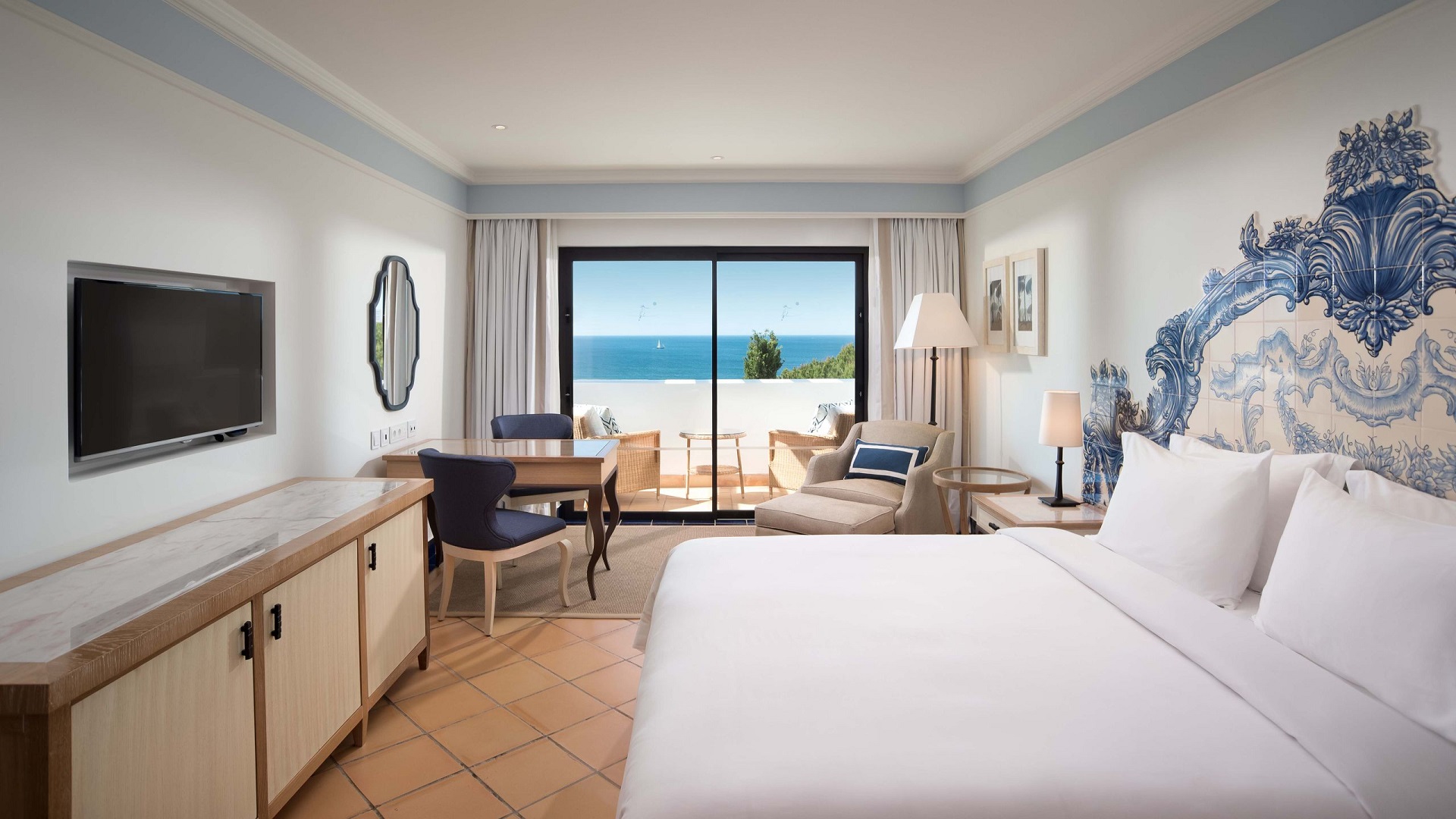 Pine Cliffs Hotel