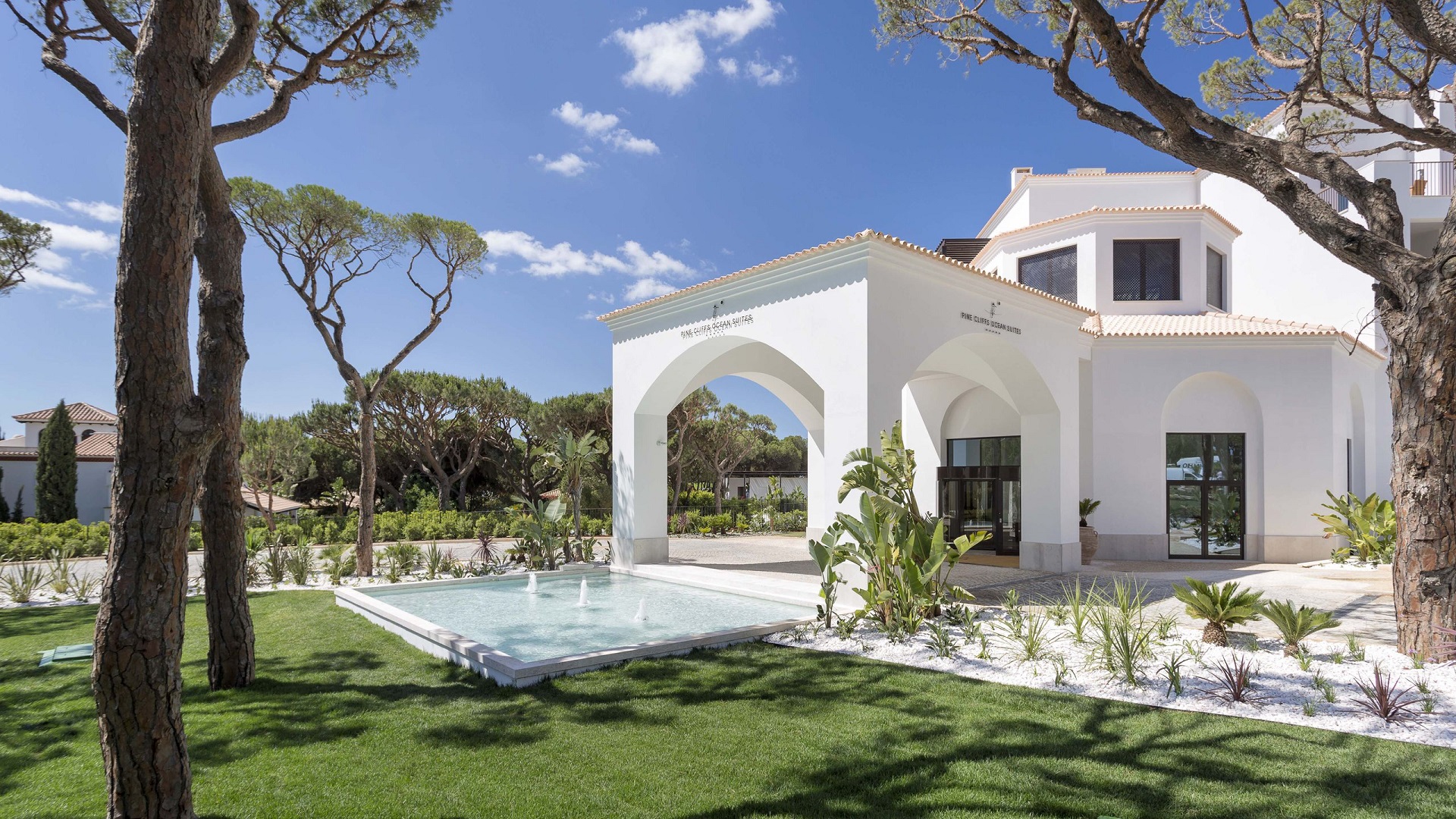 Pine Cliffs Ocean Suites