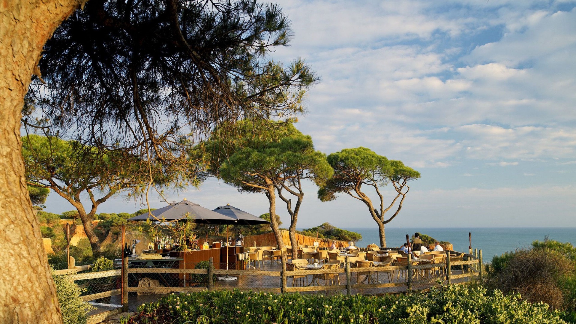 Pine Cliffs Resort