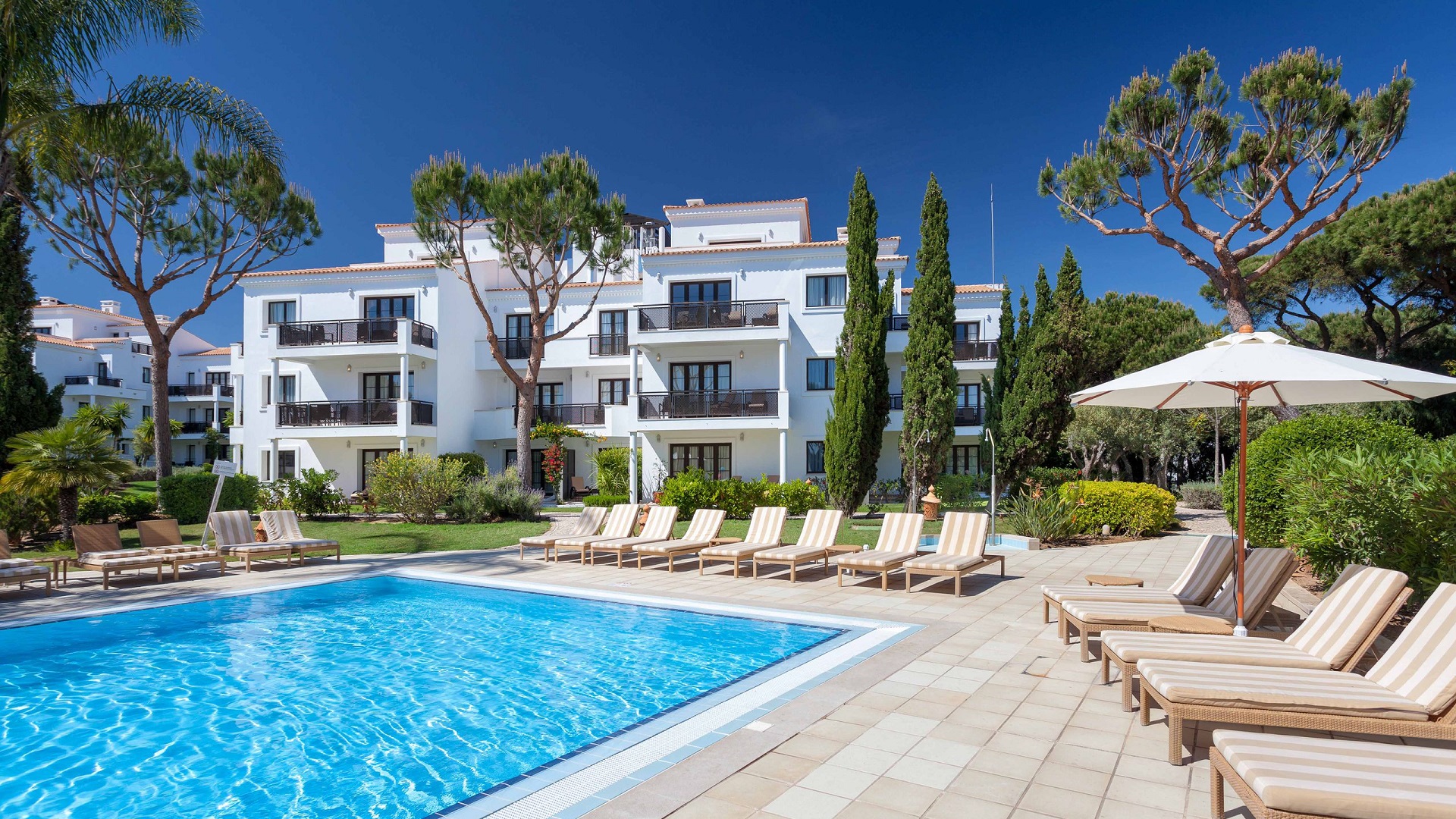 Pine Cliffs Suites