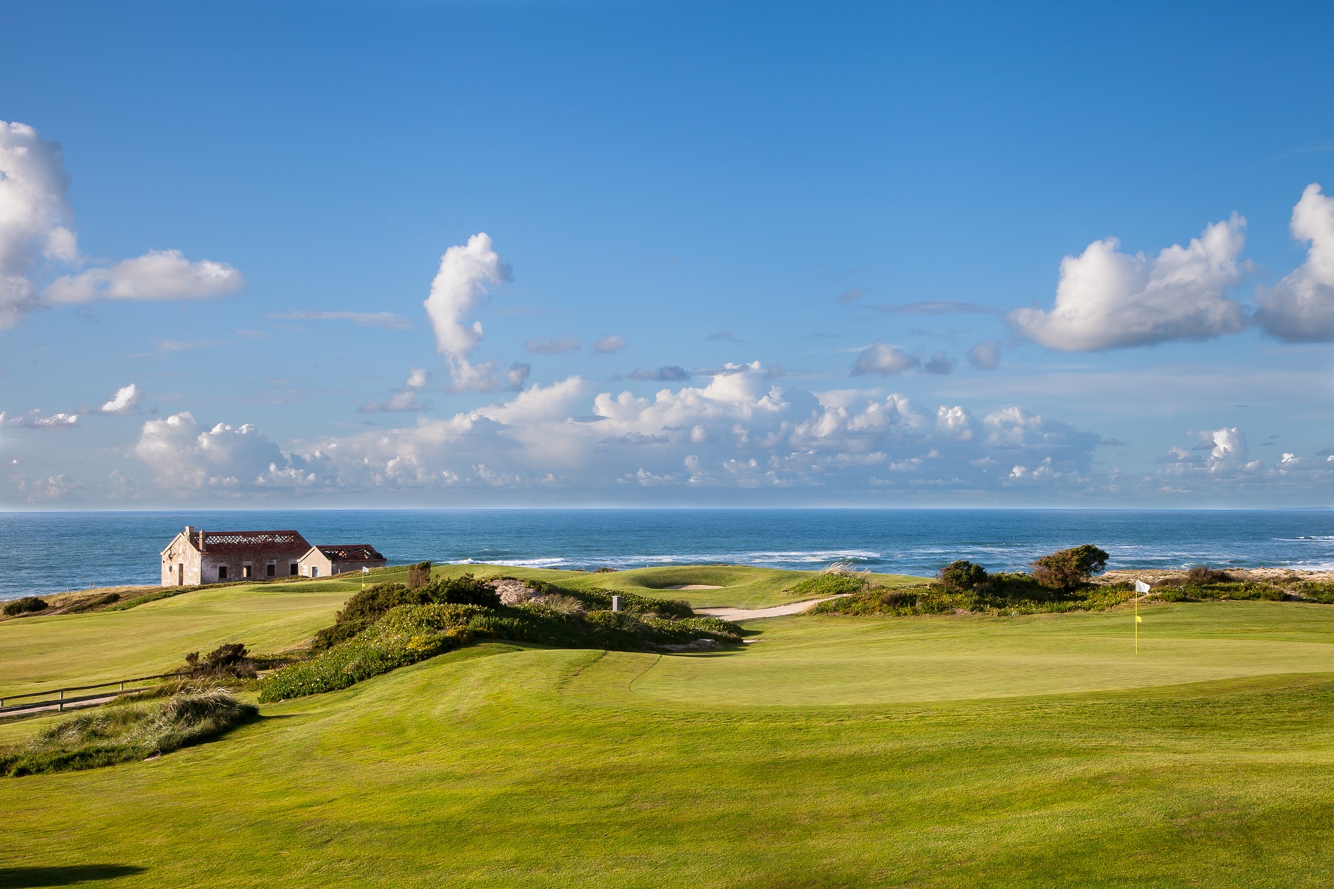 Praia D’El Rey Golf & Beach Resort