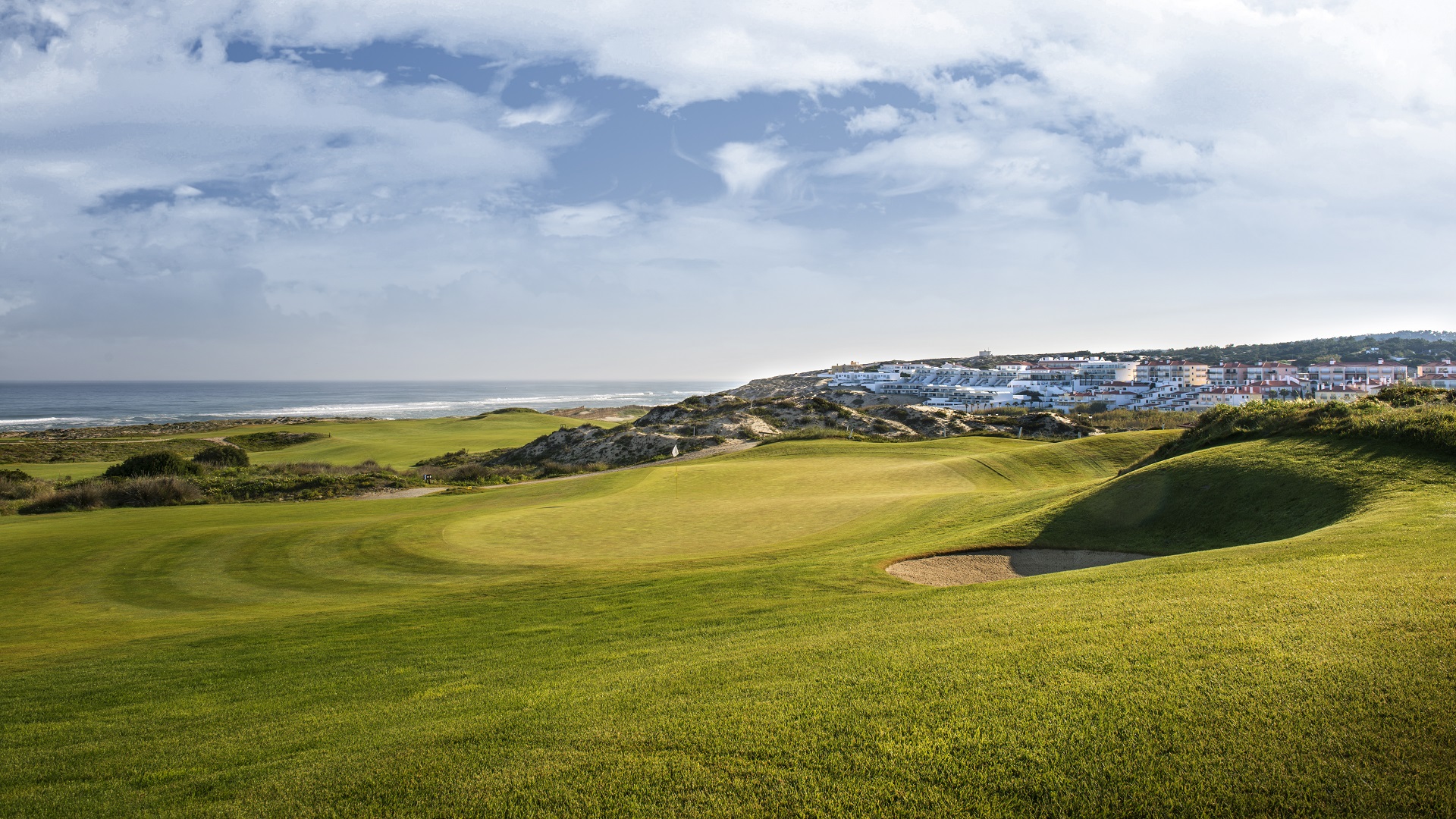Praia D’El Rey Golf & Beach Resort