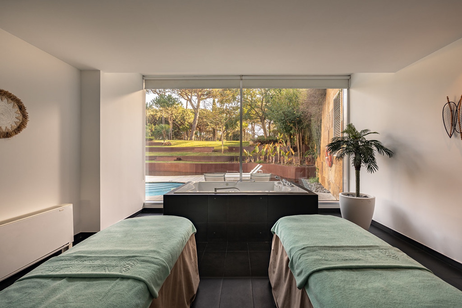 Onyria Marinha Boutique Hotel