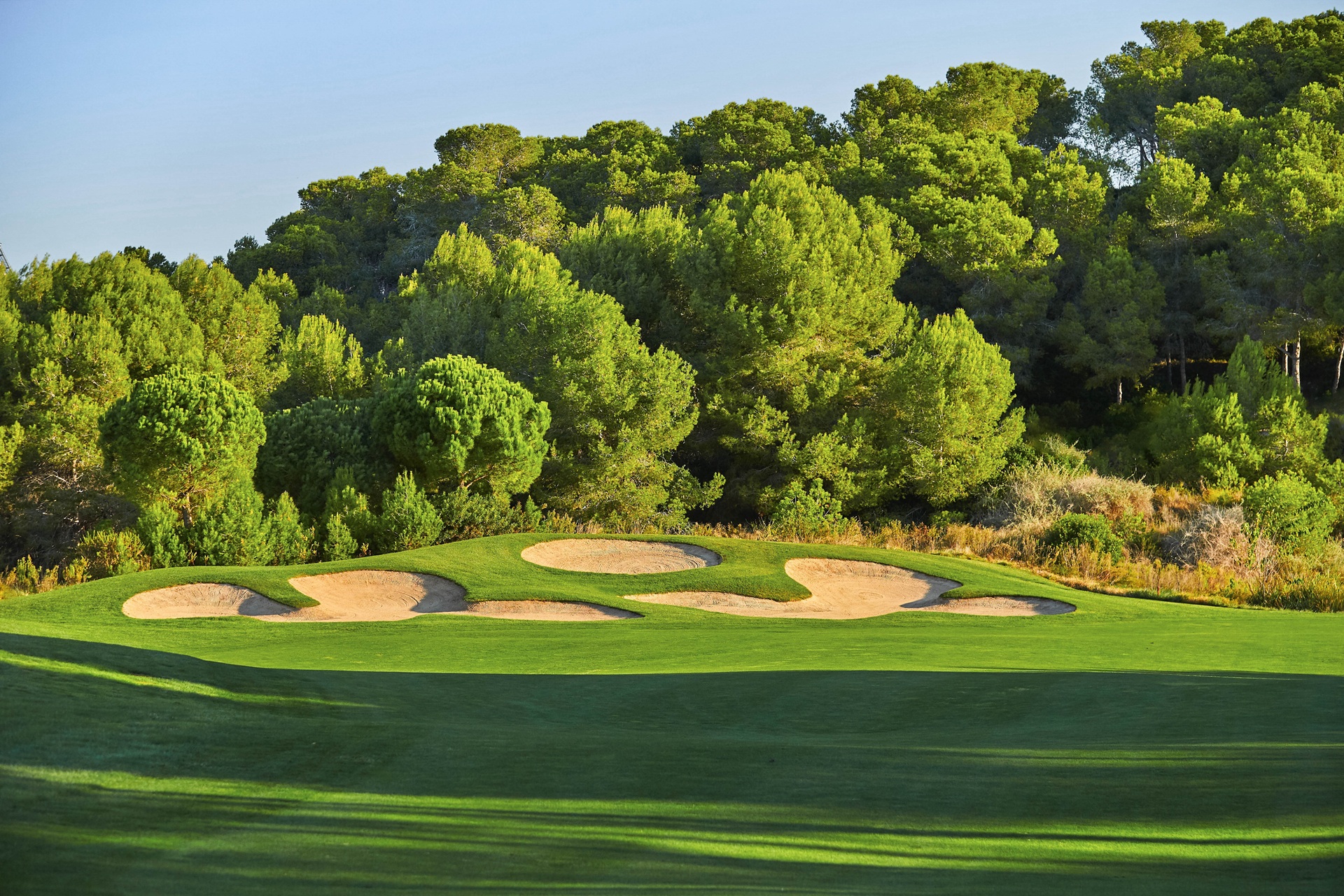 INFINITUM | Hills Course