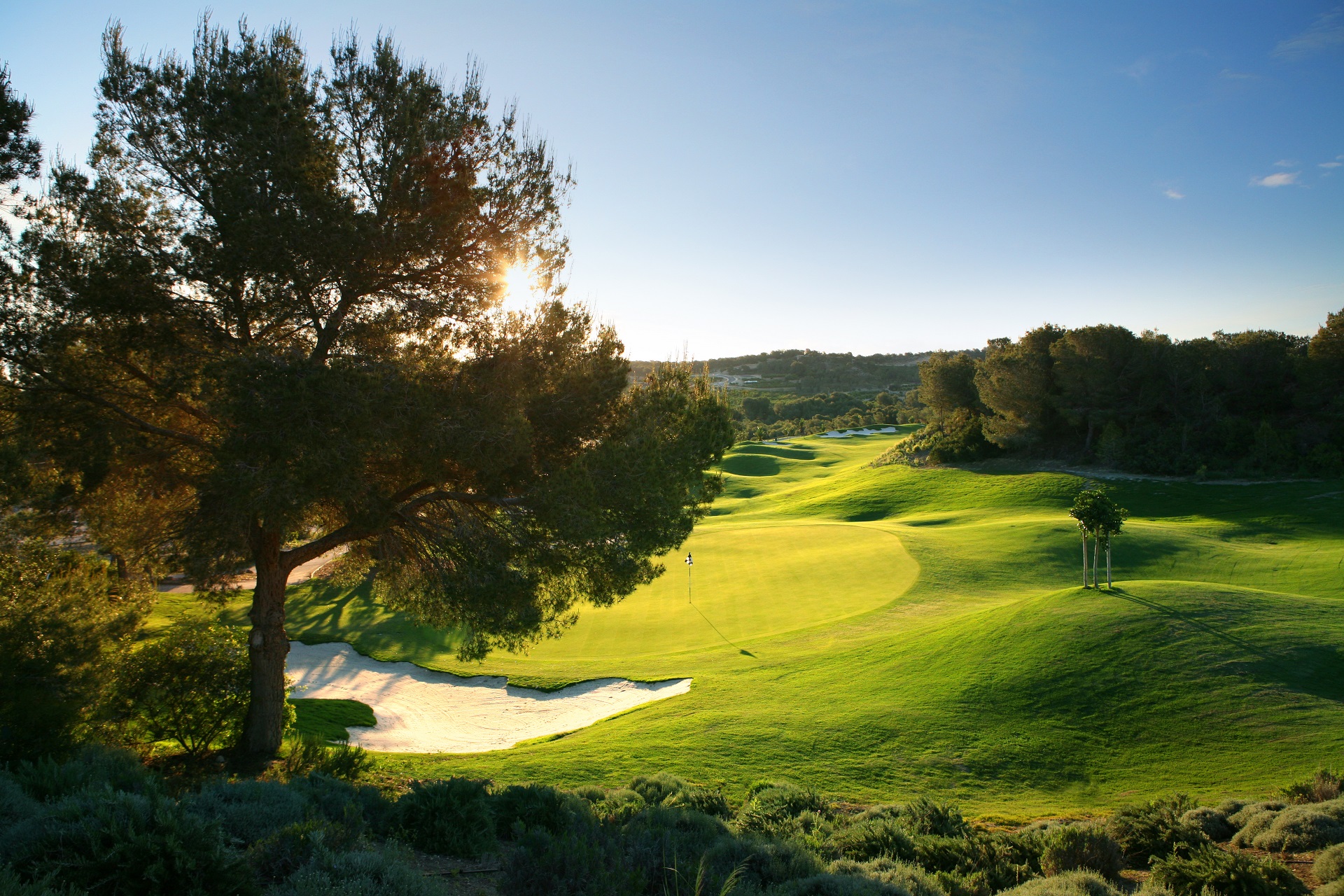 Las Colinas Golf & Country Club