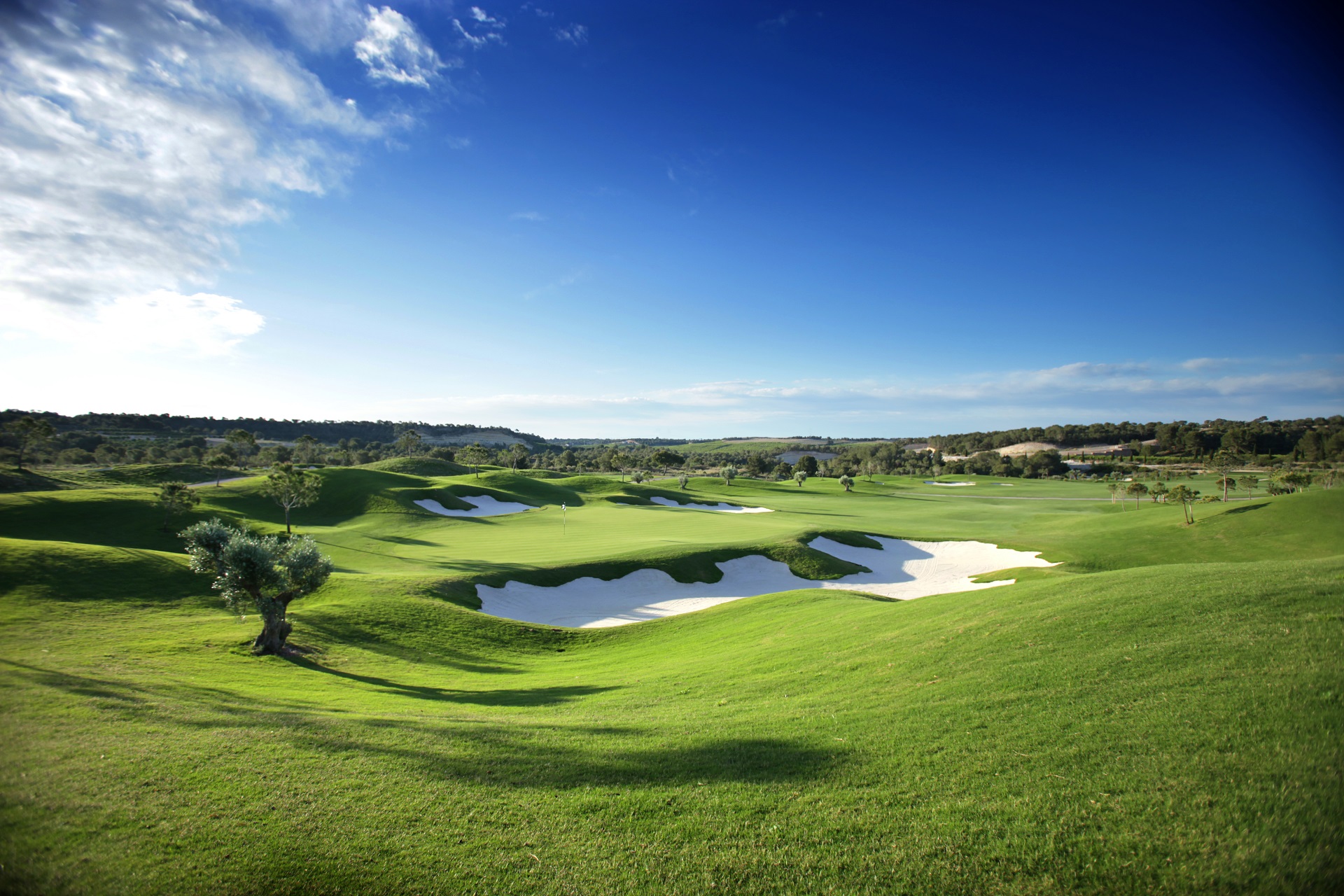 Las Colinas Golf & Country Club