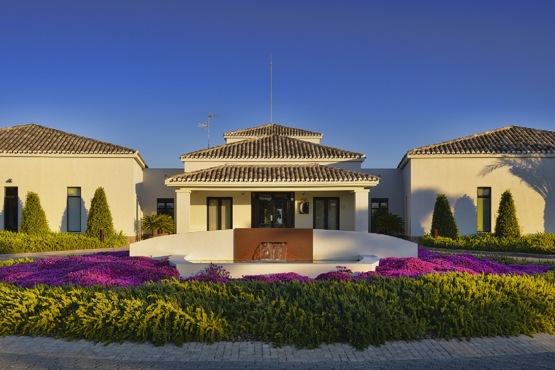 Las Colinas Golf & Country Club