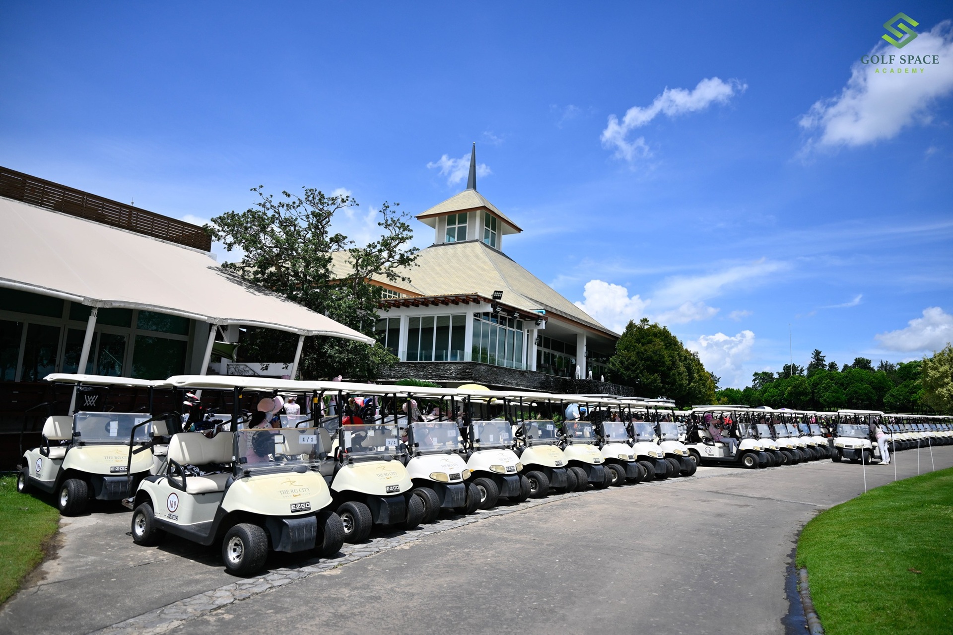 The RG City Golf Club