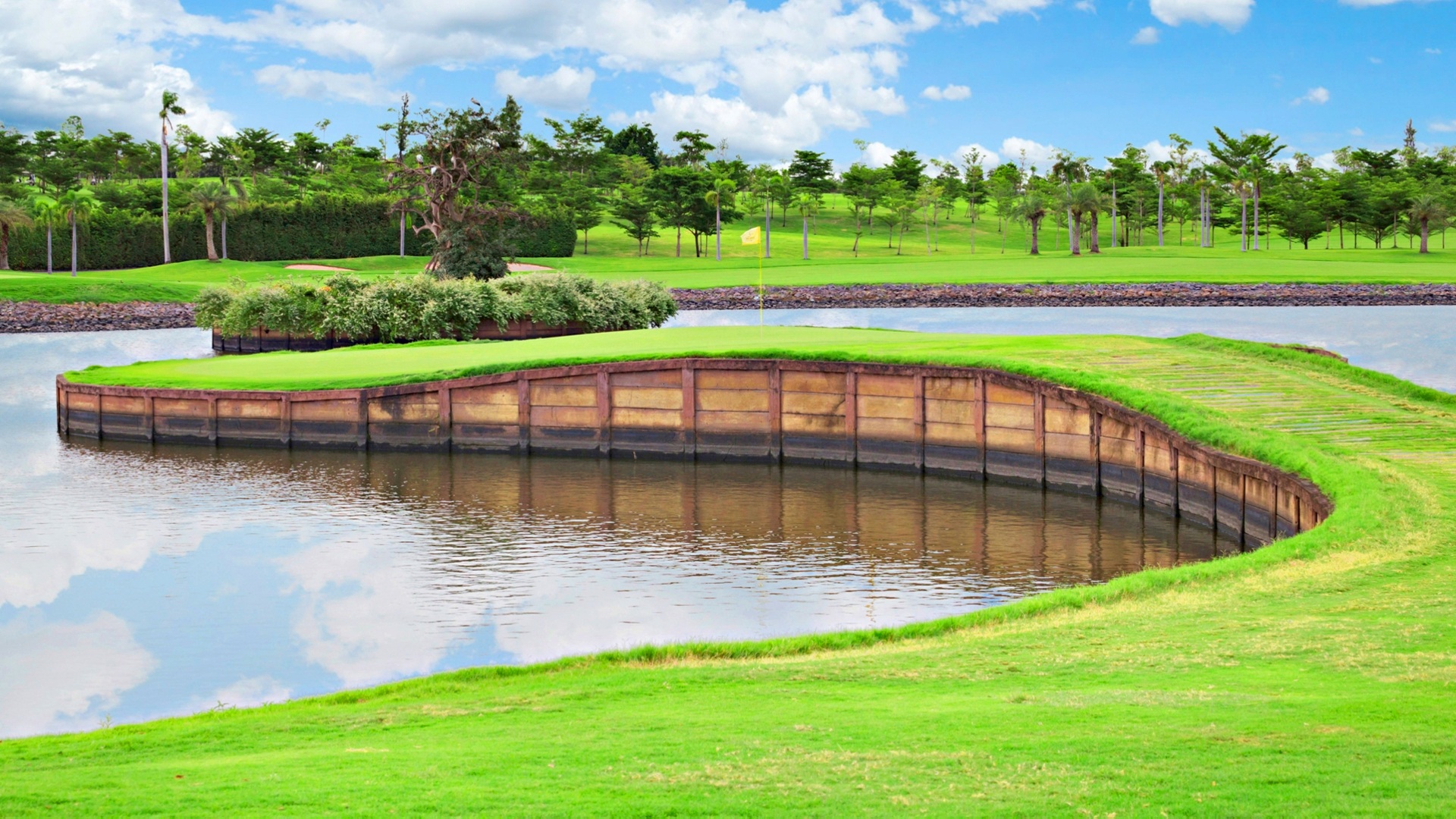 The RG City Golf Club