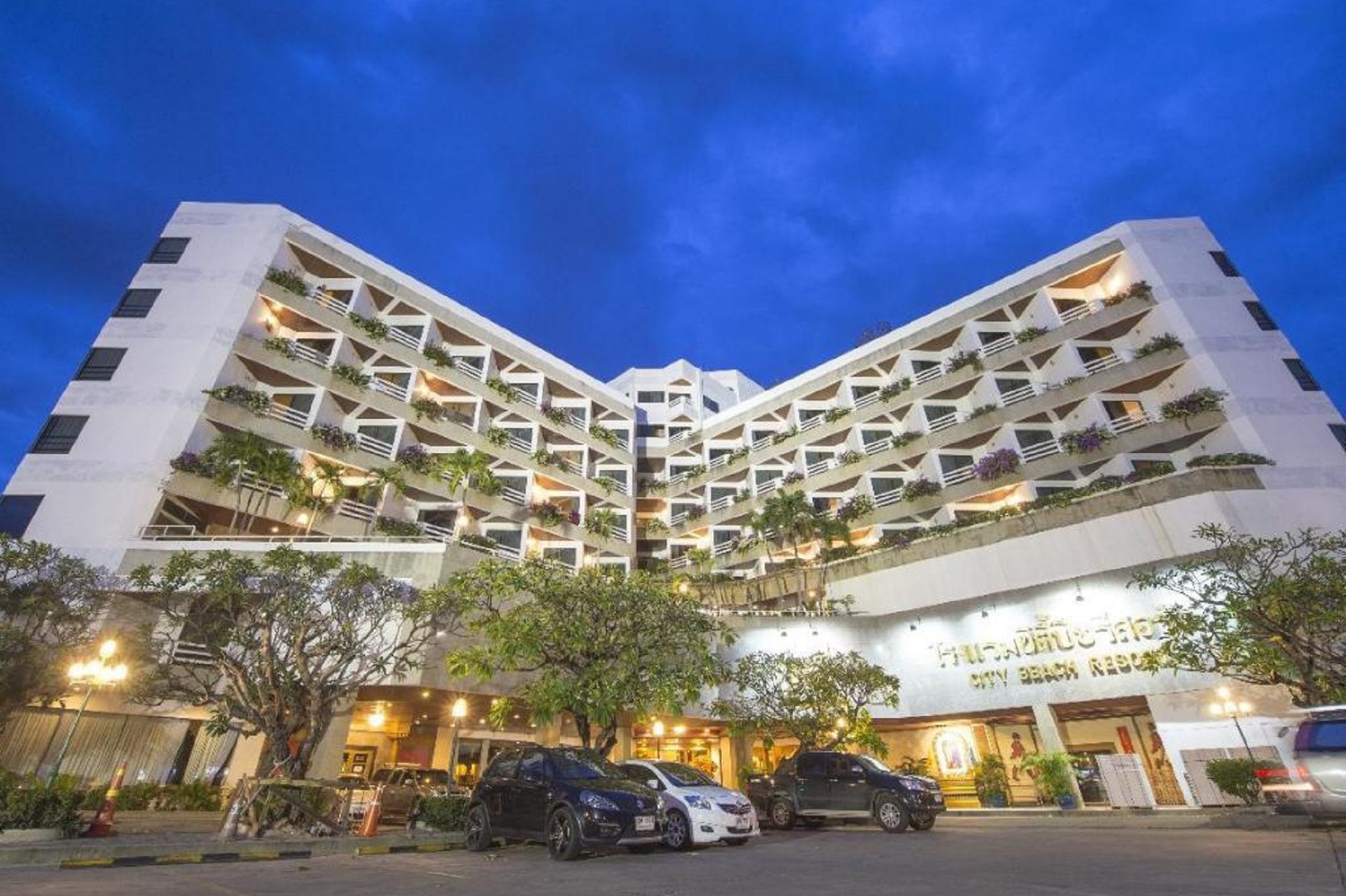 City Beach Resort Hua Hin | Golf i Thailand