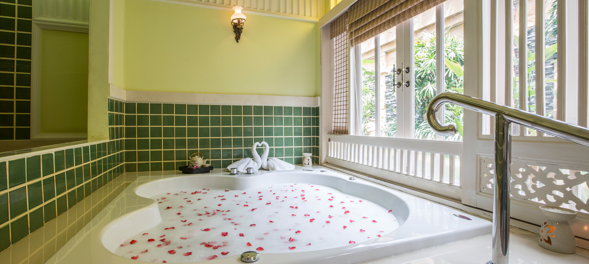 Wora Bura Hua Hin Resort & Spa | Golf i Thailand